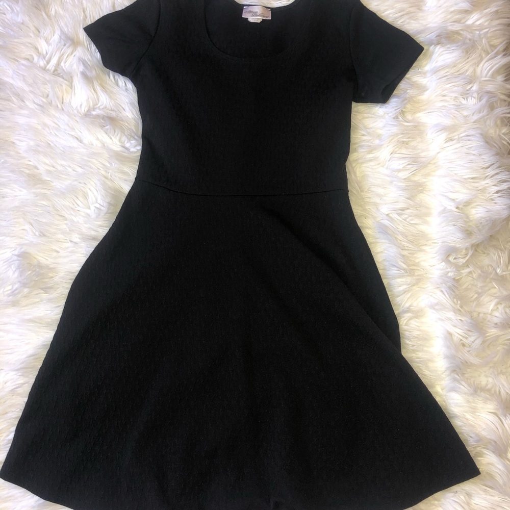 cute stretchy black dress